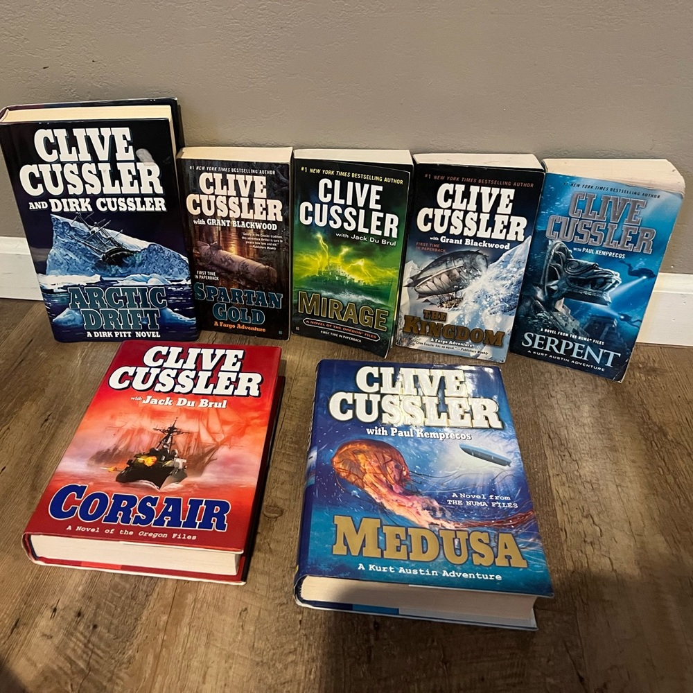 7-books Clive Cussler LOT